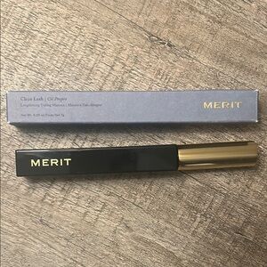 Merit Clean Lash Mascara in Black and Gold